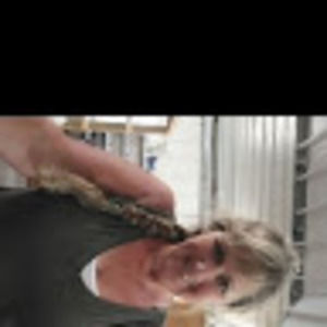 Meet your Posher, Debbie